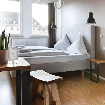 Five Reasons & Hostal *