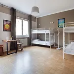 Auberge de jeunesse Five Reasons & *