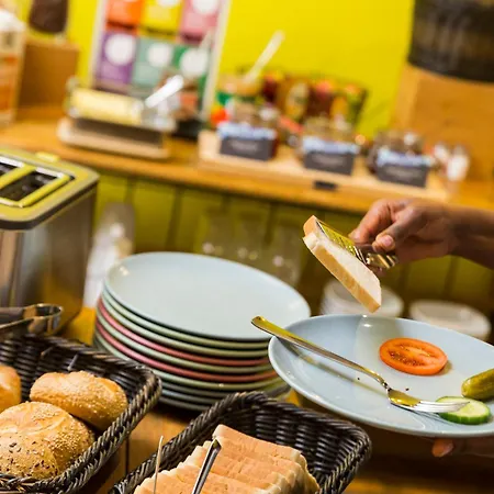 Hostel Five Reasons &