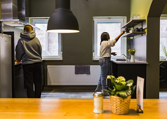 Five Reasons & Hostal Núremberg